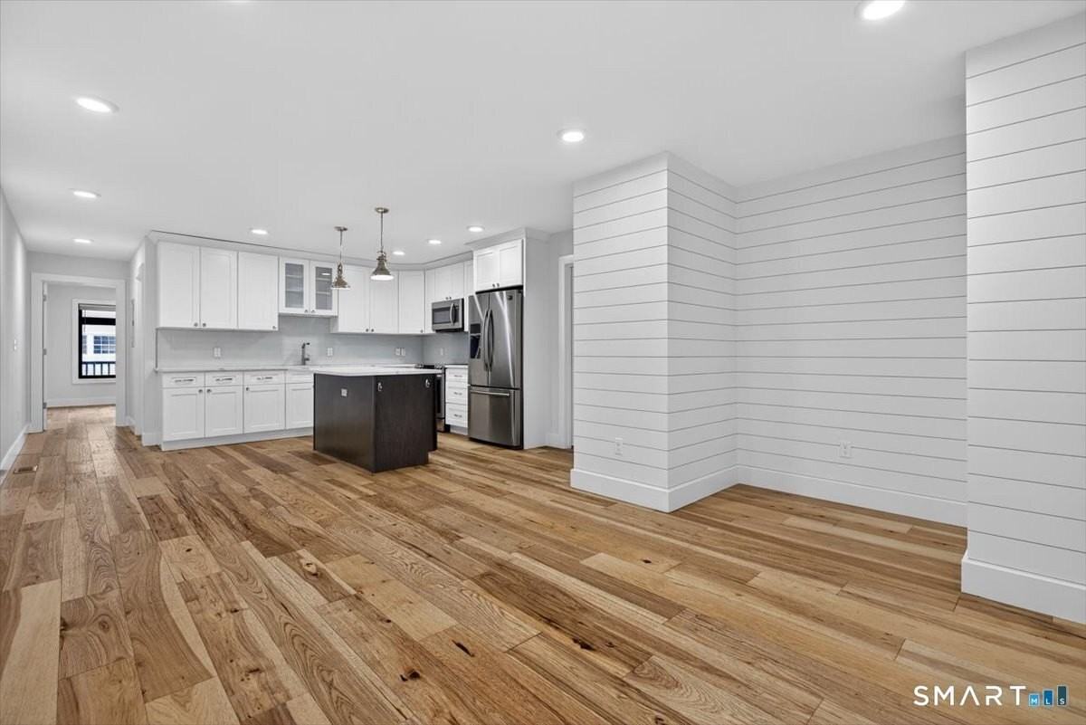 32 1/2 Village Rd Unit 1 - Photo 7 of 31