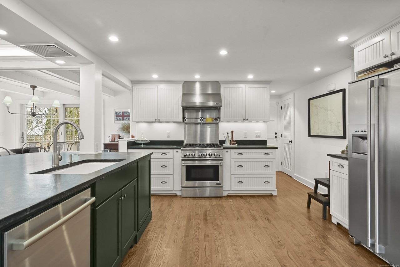 104 Roton Ave - Photo 6 of 40