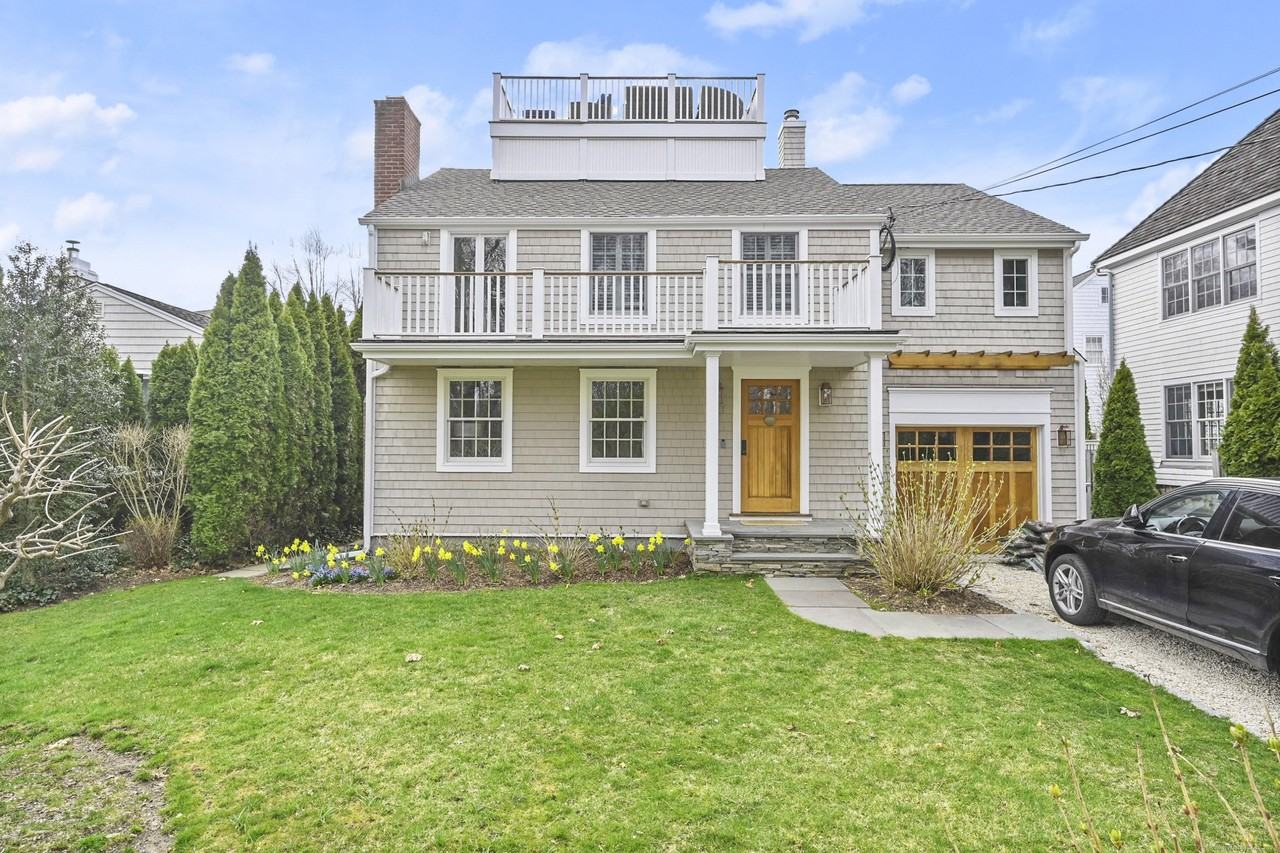 104 Roton Ave
