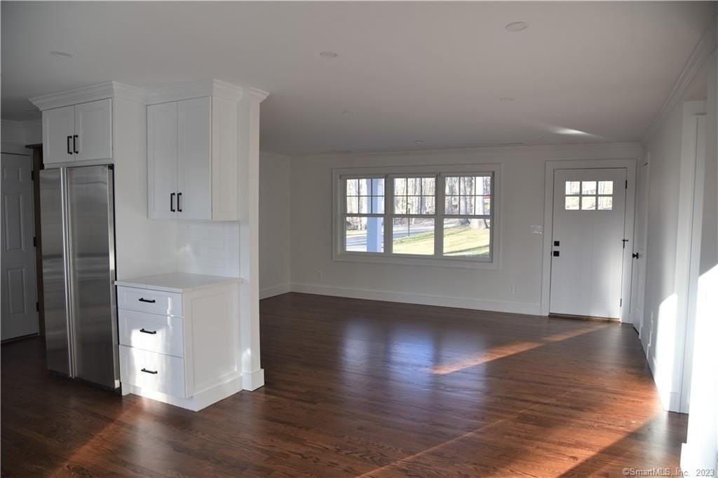 32 Deer Hill Rd - Photo 4 of 23