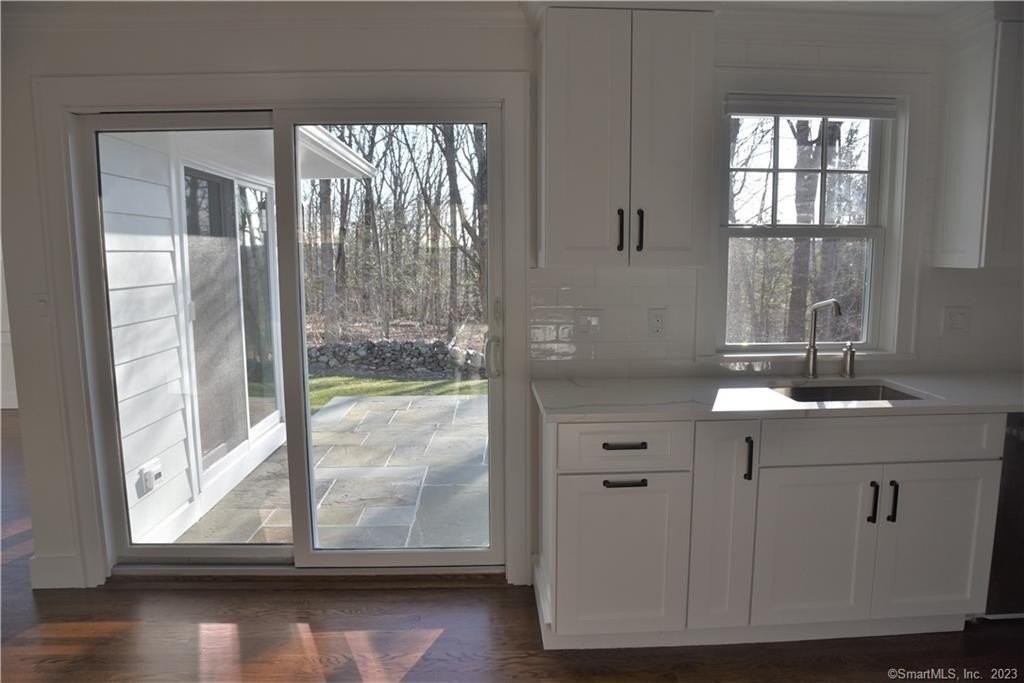 32 Deer Hill Rd - Photo 7 of 23