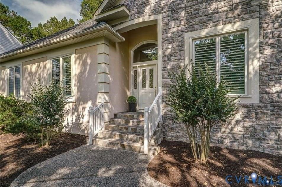 4753 Royal Burgess Ct - Photo 2 of 38