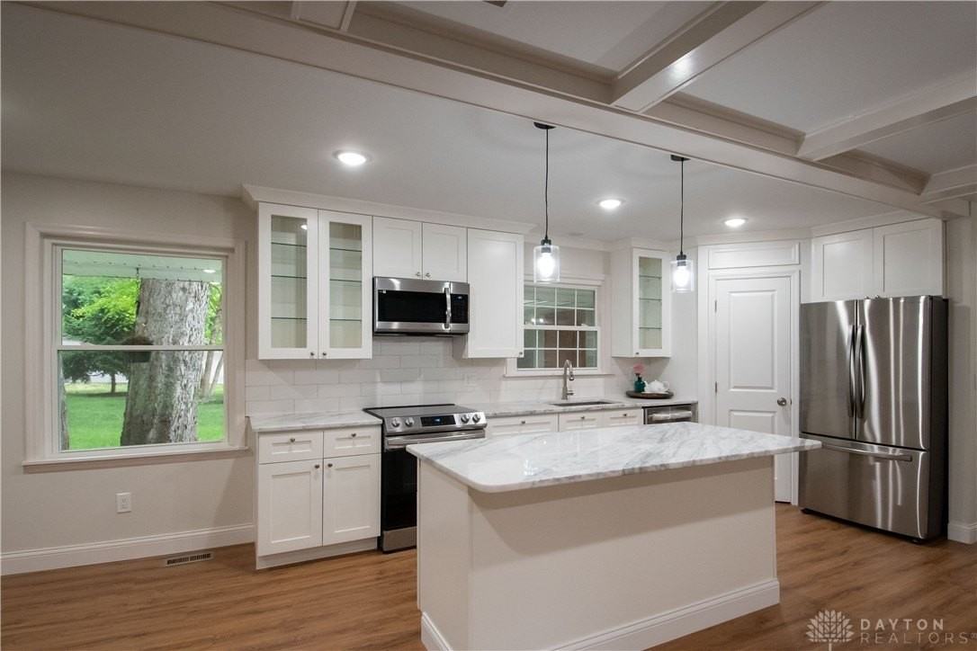 238 Towerview Rd - Photo 7 of 25