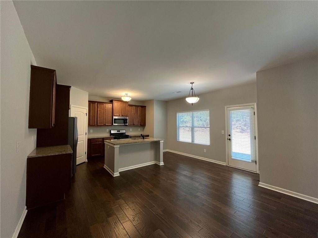 106 Gunier Cir - Photo 2 of 17