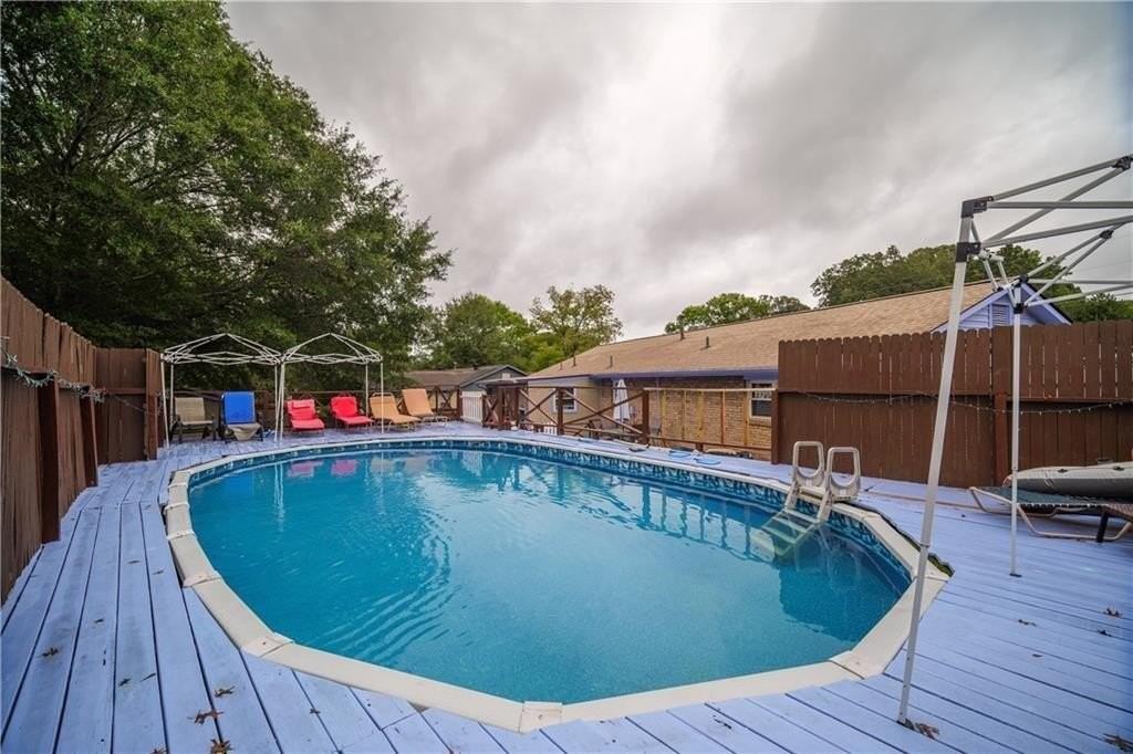 2818 Kensington Way - Photo 3 of 14