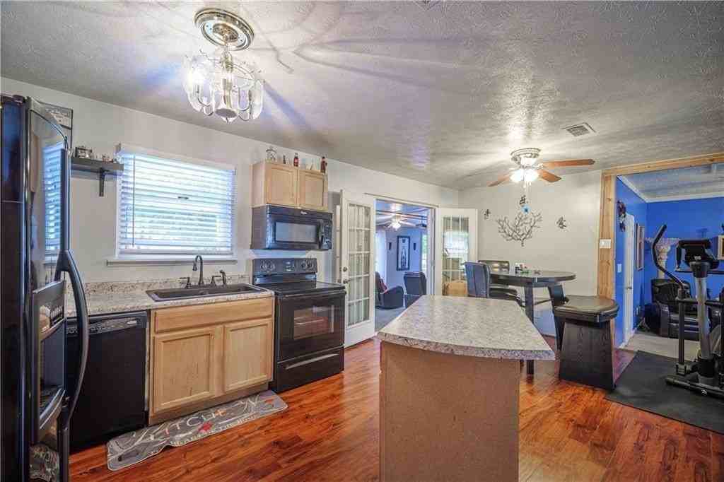 2818 Kensington Way - Photo 7 of 14