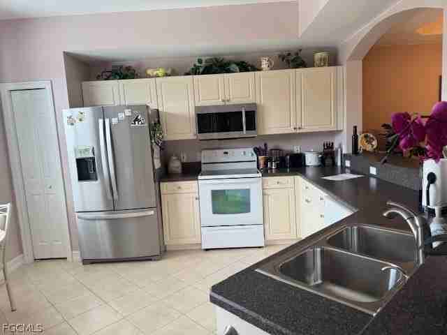 10510 Amiata Way Apt 302 #302 - Photo 6 of 24