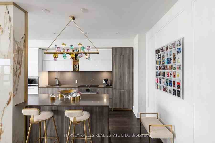 151 Avenue Road - Photo 6 of 22