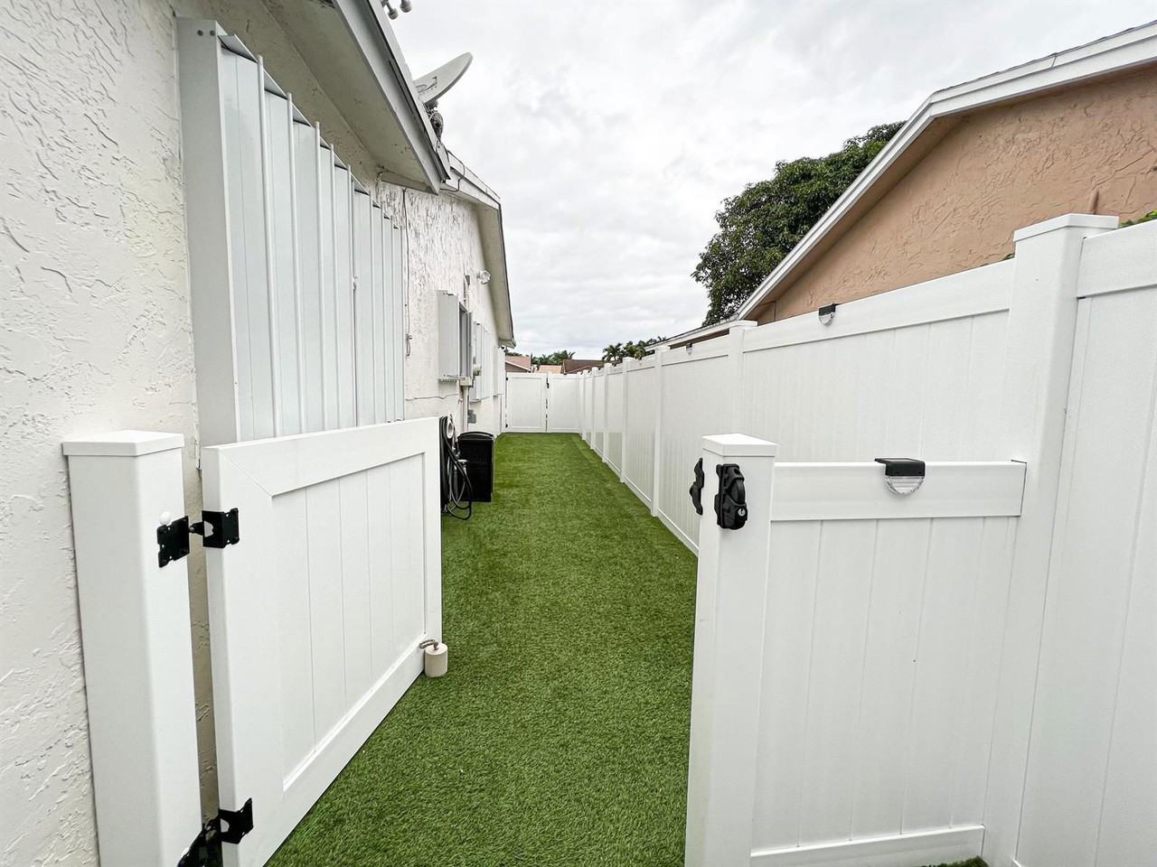 8912 Sw 6th St - Photo 7 of 8