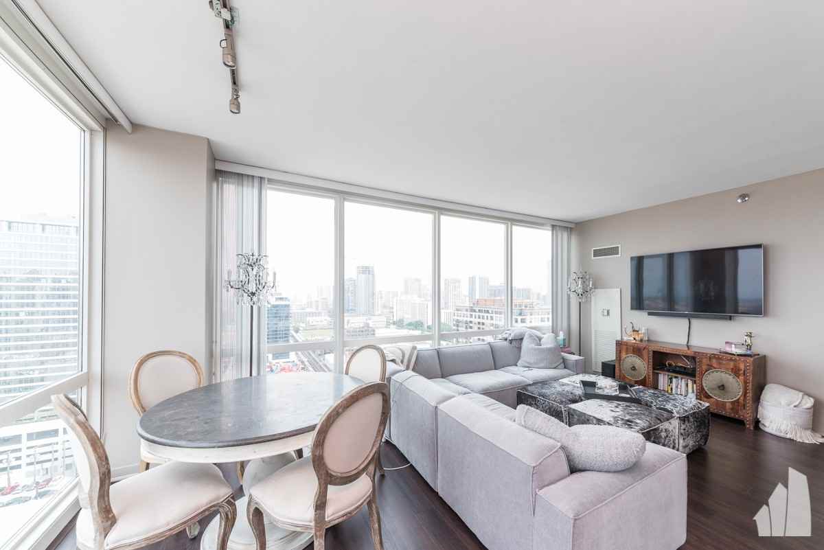 757 N Orleans St #2009 - Photo 3 of 25