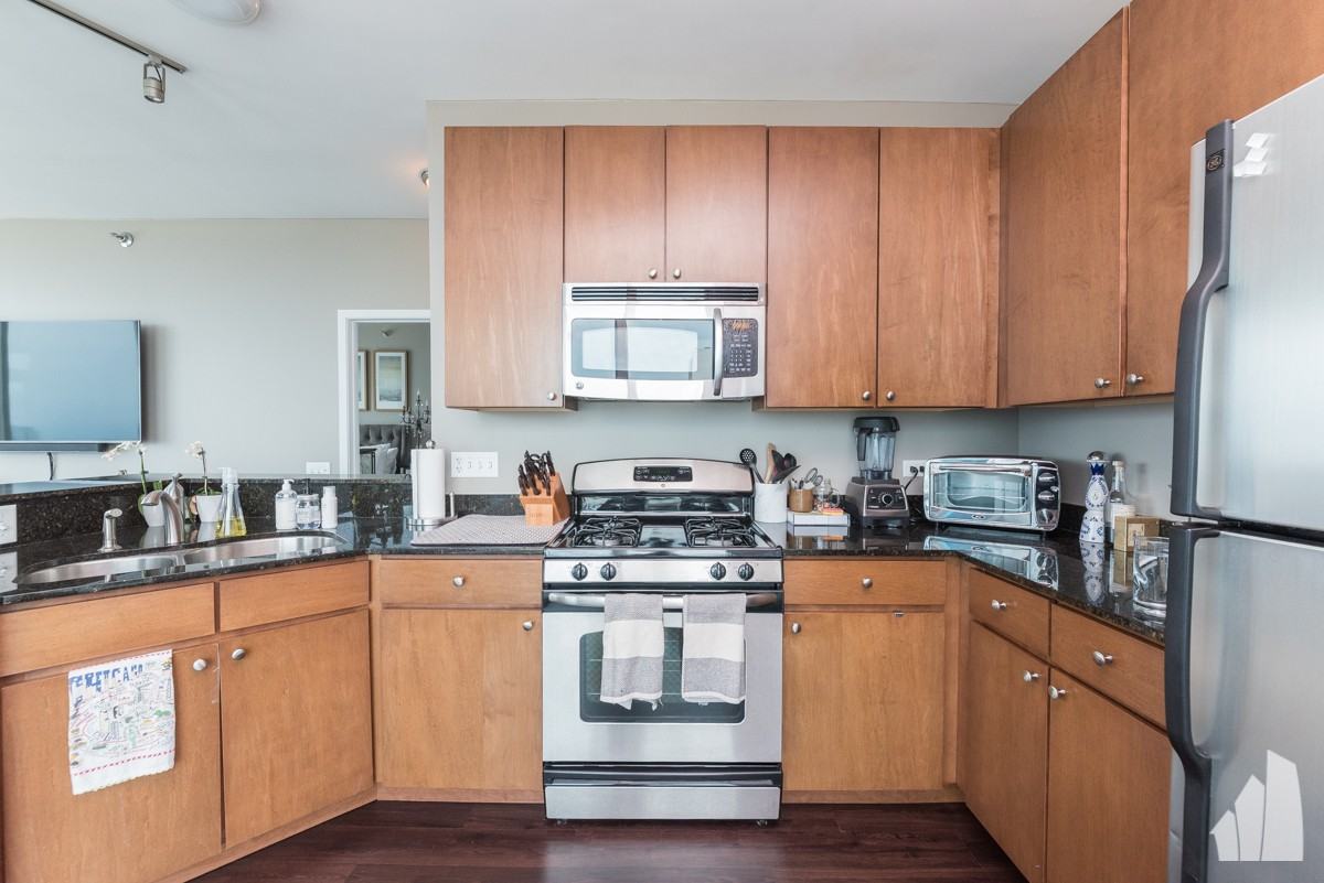 757 N Orleans St #2009 - Photo 7 of 25