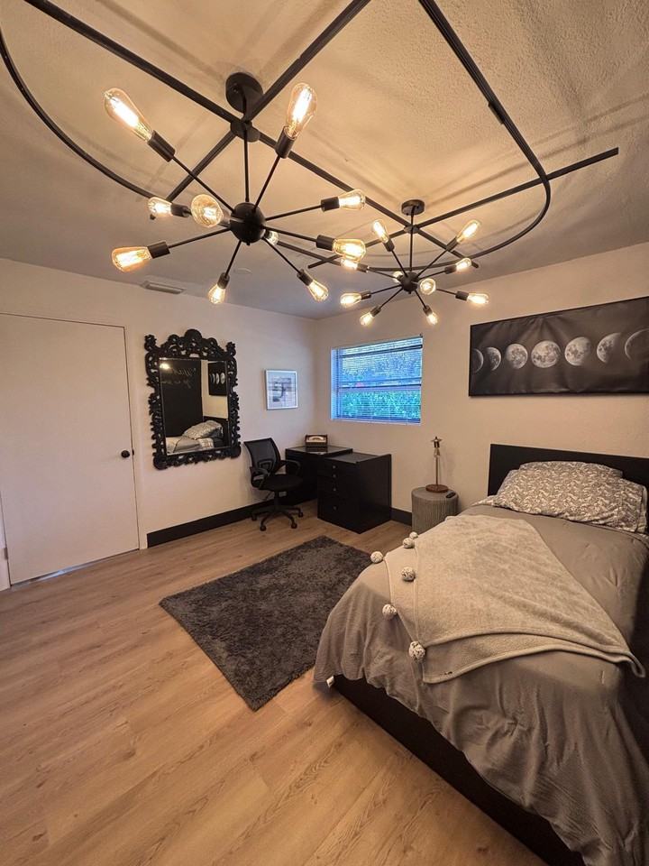 Nw 5th Ave - Photo 7 of 10