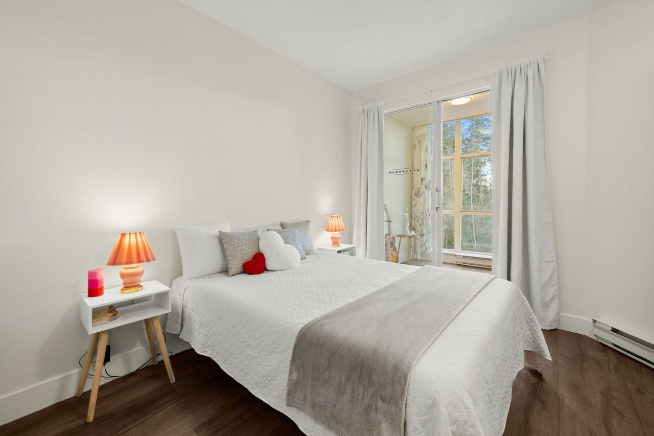 630 Roche Point Drive #317 - Photo 7 of 18