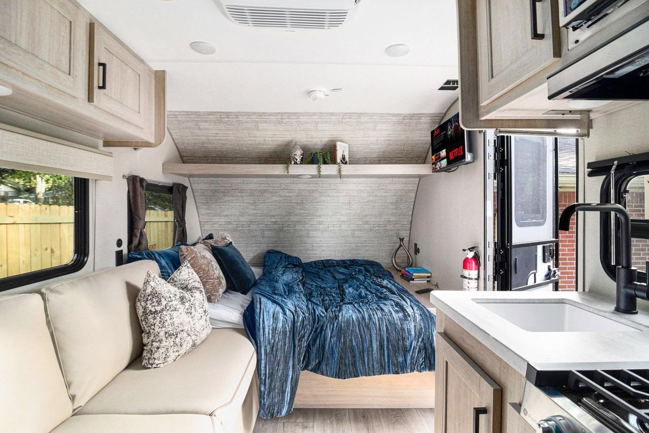 E Fayetteville Rd - Photo 3 of 4