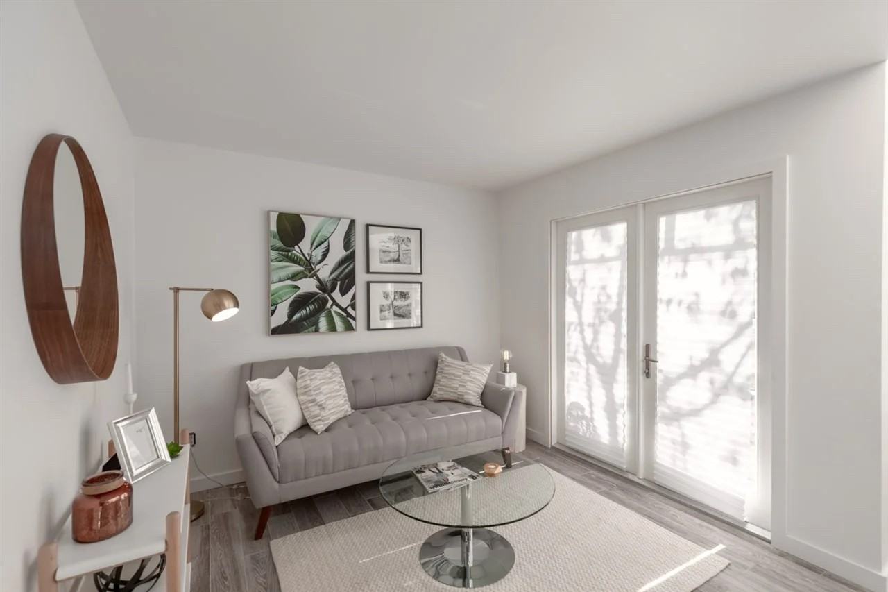 488 Jackson Ave - Photo 4 of 17