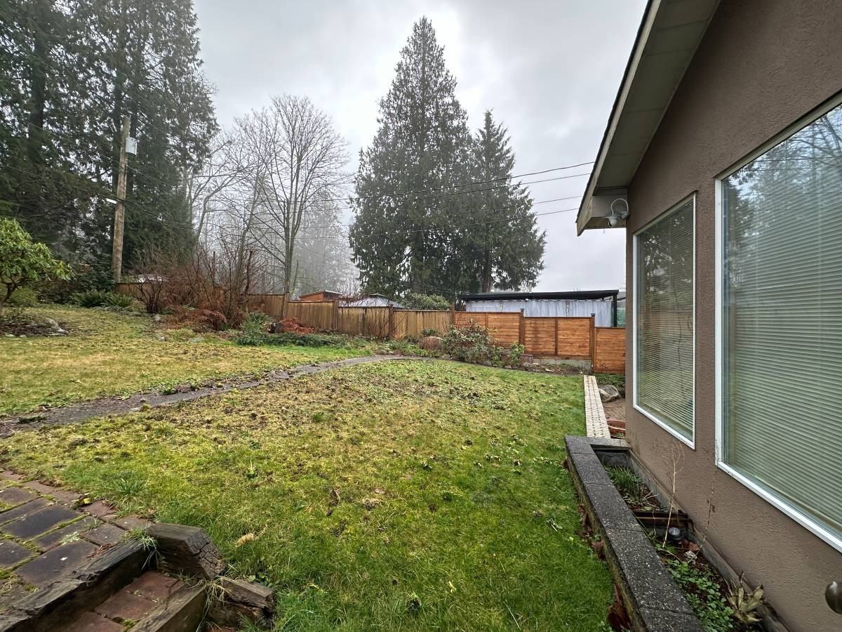 3040 Armada Street - Photo 3 of 17