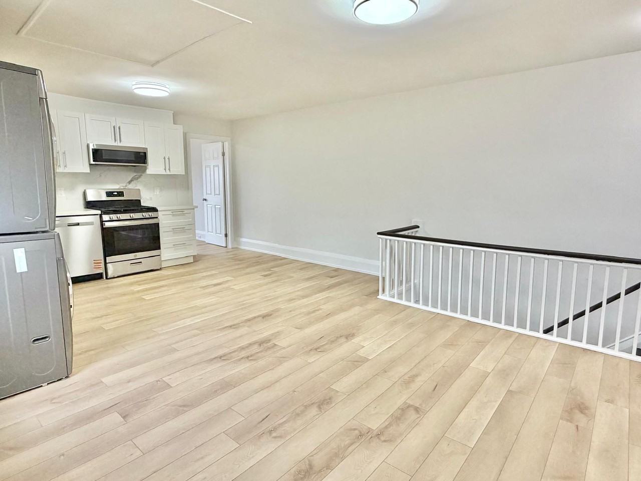 17 Belgravia Avenue - Photo 6 of 25