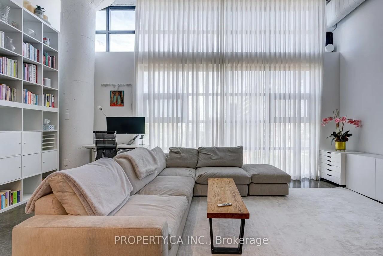 90 Sumach Street - Photo 5 of 19