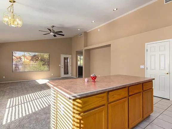 11087 North Desert Flower Drive - Photo 4 of 25