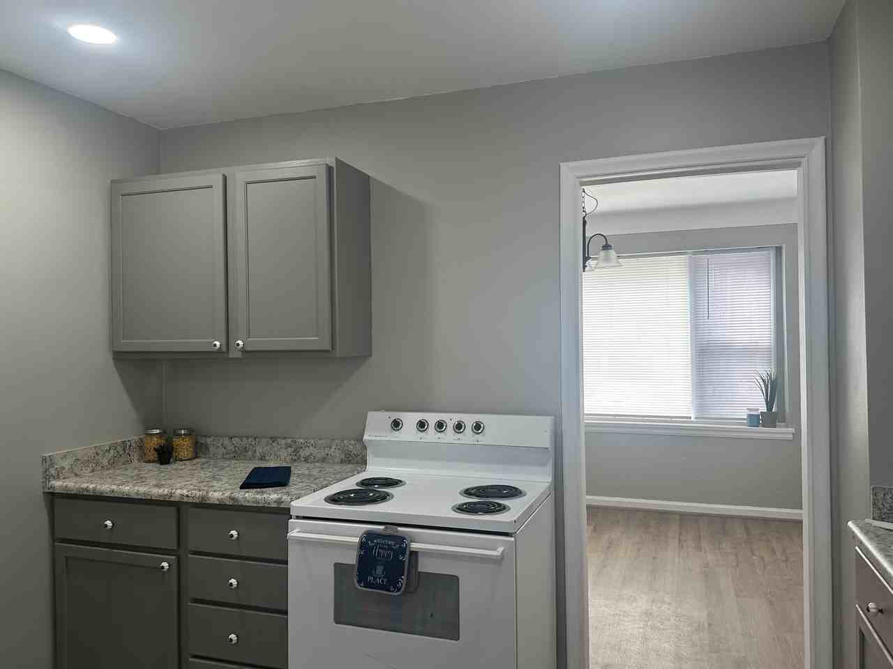 4038 Lyman Ave - Photo 7 of 20