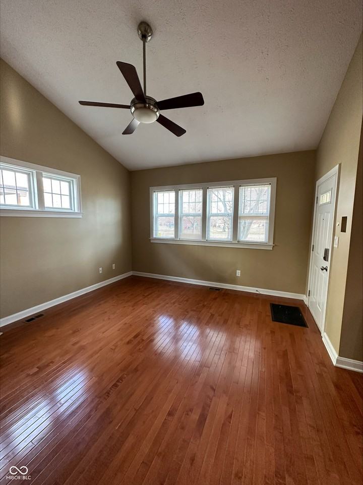 1720 Yandes St - Photo 2 of 13