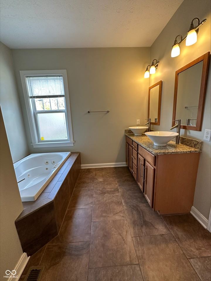 1720 Yandes St - Photo 7 of 13