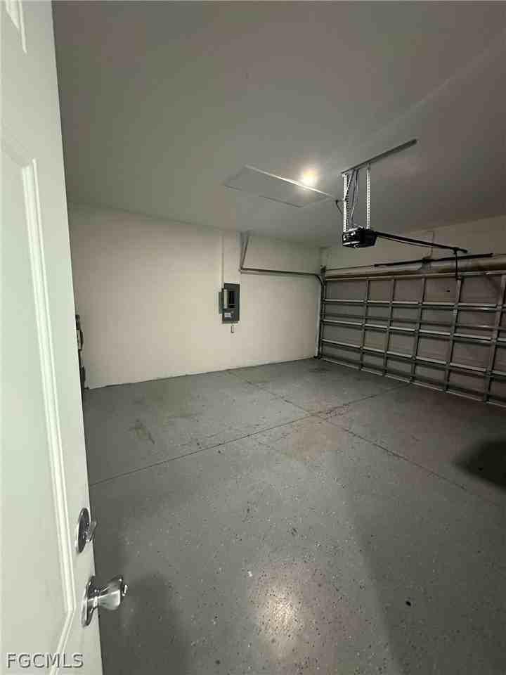 5134 Bristo St - Photo 5 of 14