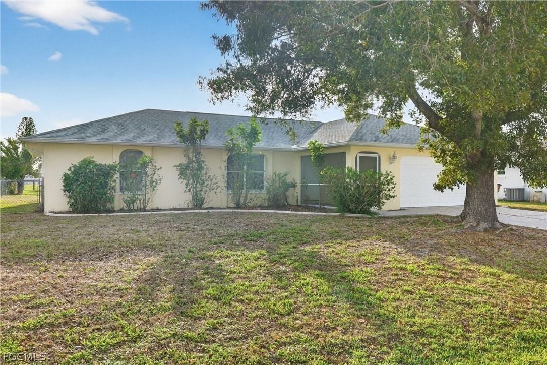 1023 Se 18th Ave - Photo 2 of 25