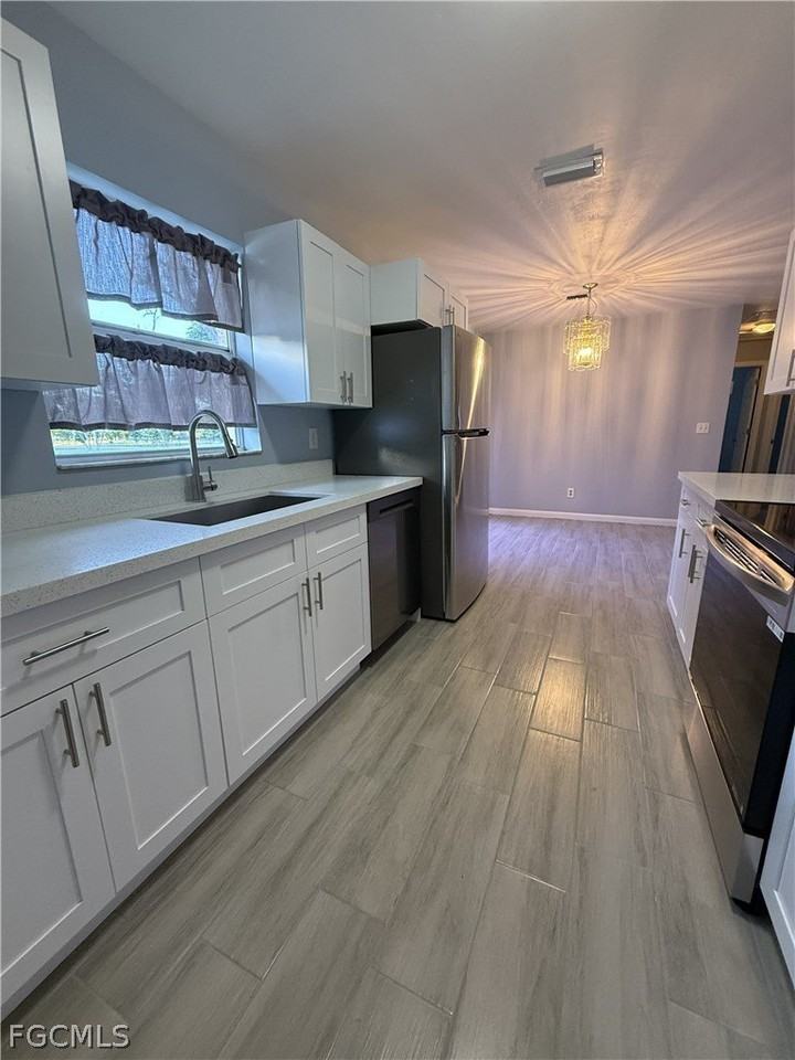 13401 Fourth St - Photo 3 of 14