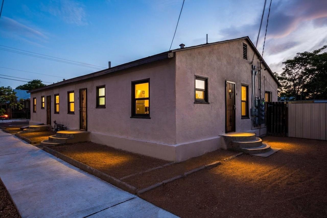 2101 New York Ave Sw Apt 2 - Photo 3 of 24