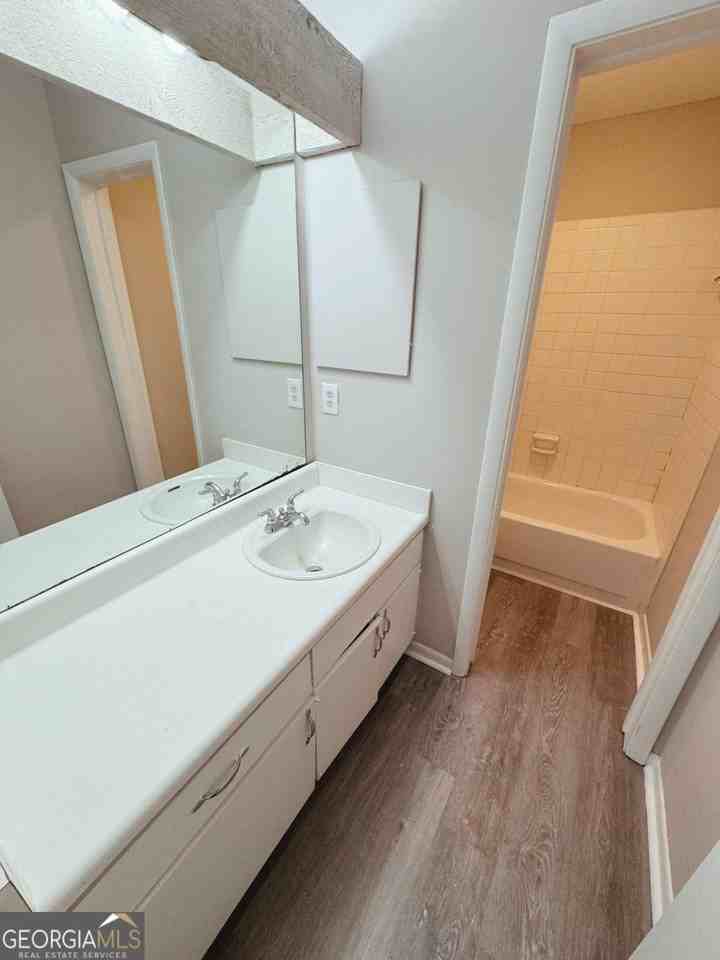 2553 Terrace Trl - Photo 4 of 13