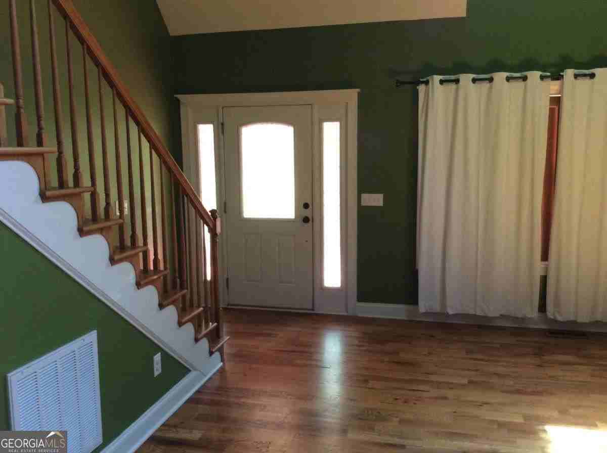 464 Loblolly Ln - Photo 7 of 25