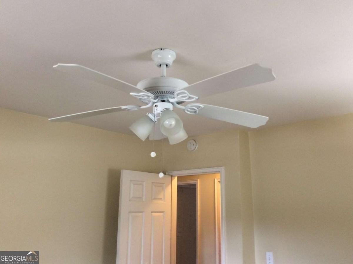 105 E Mimosa Dr - Photo 6 of 18