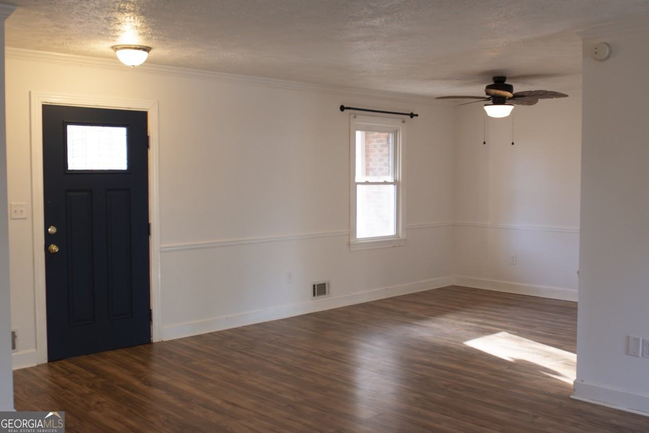 3626 Thompson Bnd - Photo 4 of 14