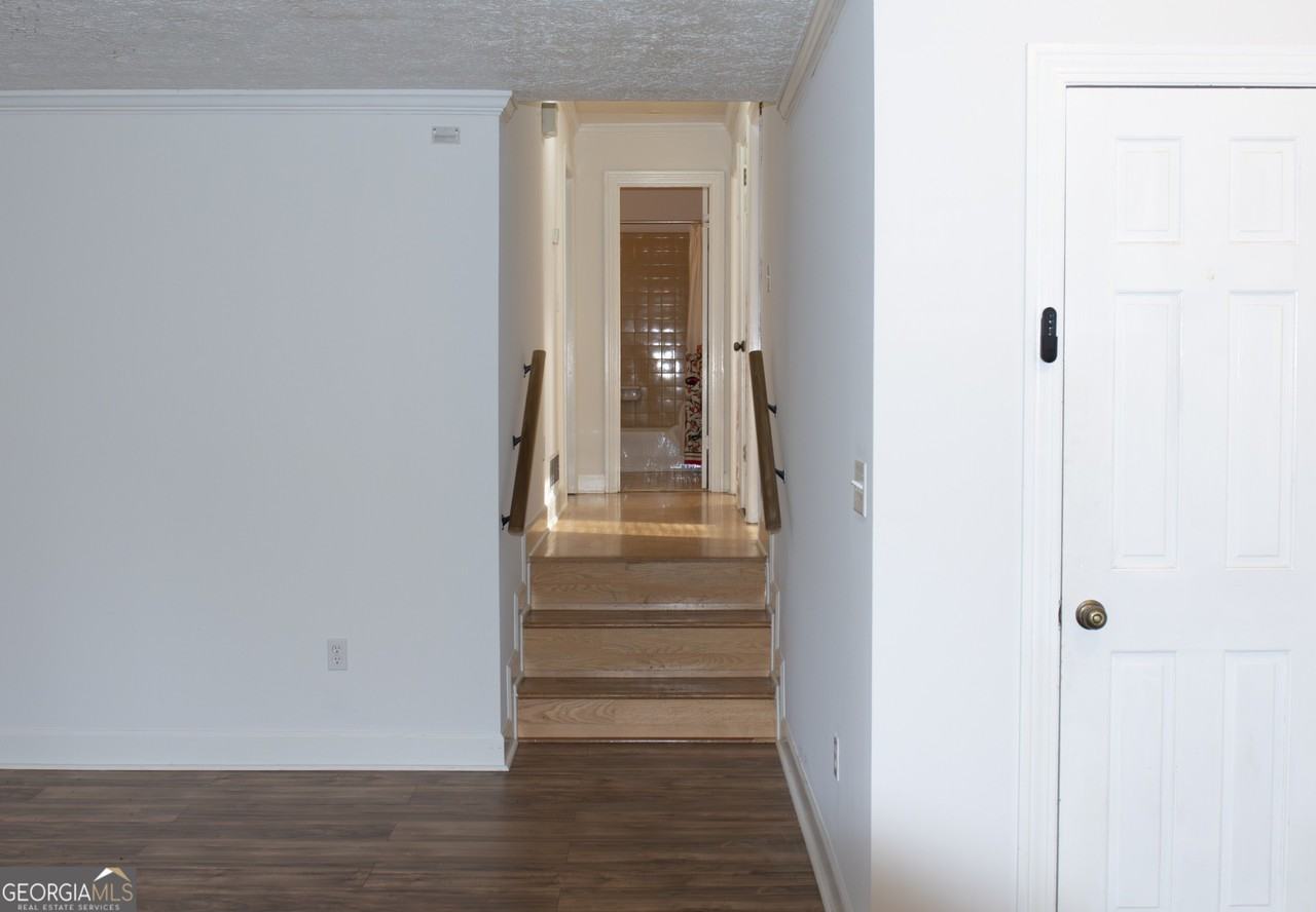 3626 Thompson Bnd - Photo 7 of 14