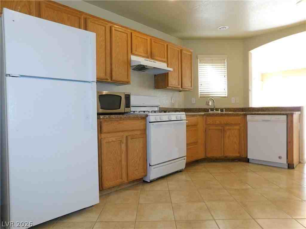 5059 Groveland Ave - Photo 6 of 17