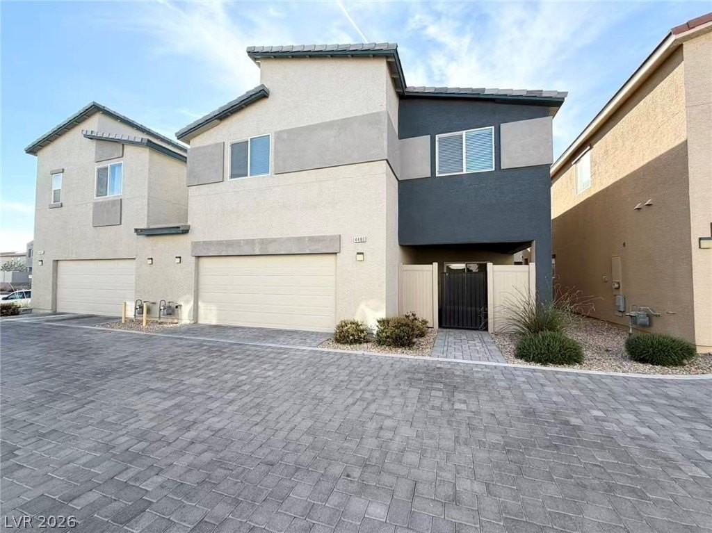 4480 Sapphire Moon Ave - Photo 2 of 17