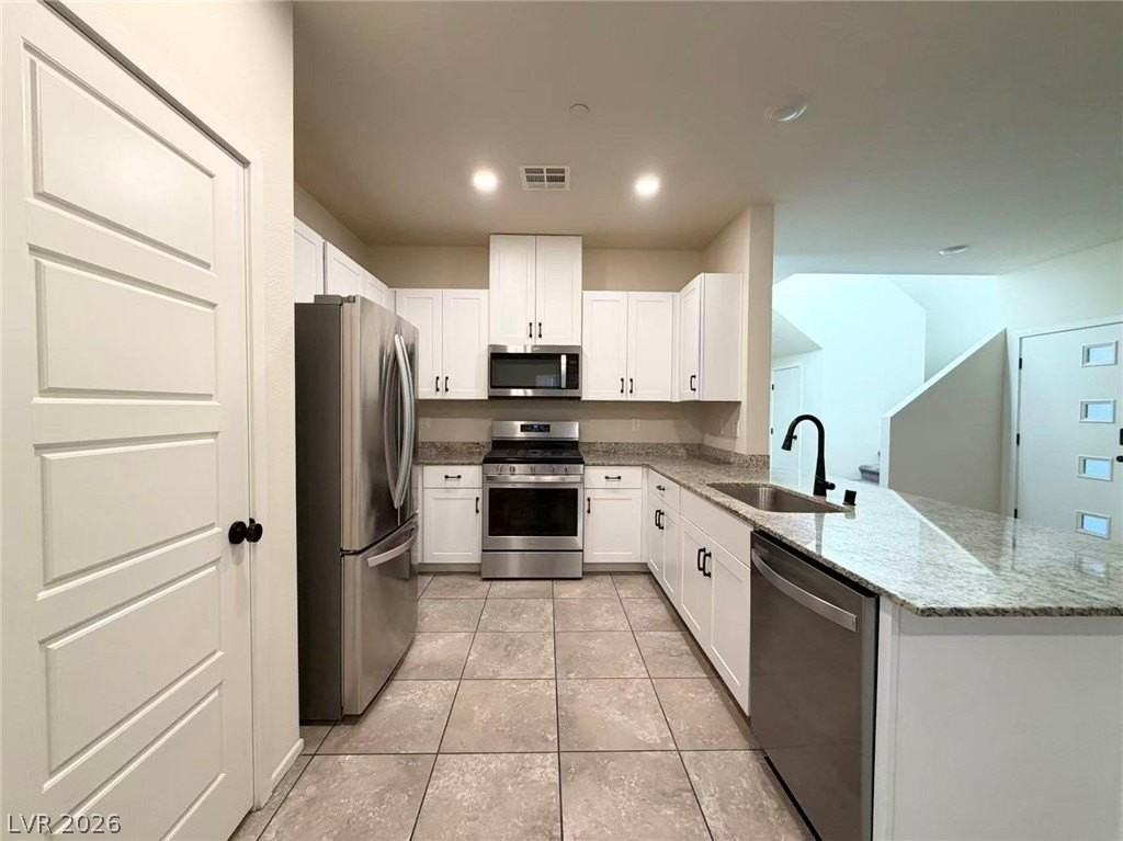 4480 Sapphire Moon Ave - Photo 5 of 17