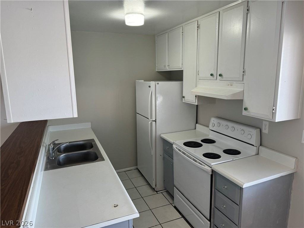 2158 E Desert Inn Rd - Photo 5 of 15