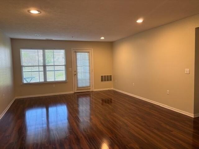 1522 Oakfield Dr - Photo 3 of 19