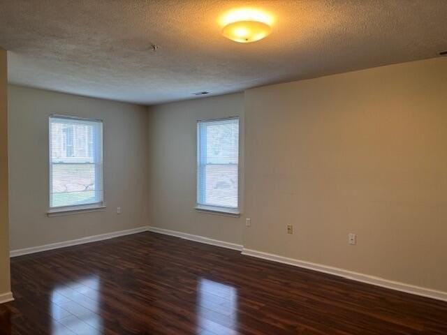 1522 Oakfield Dr - Photo 5 of 19