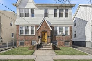 265 N 17th St #1L - Photo 1 of 1