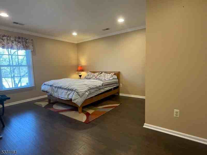 28 Commonwealth Dr - Photo 4 of 15