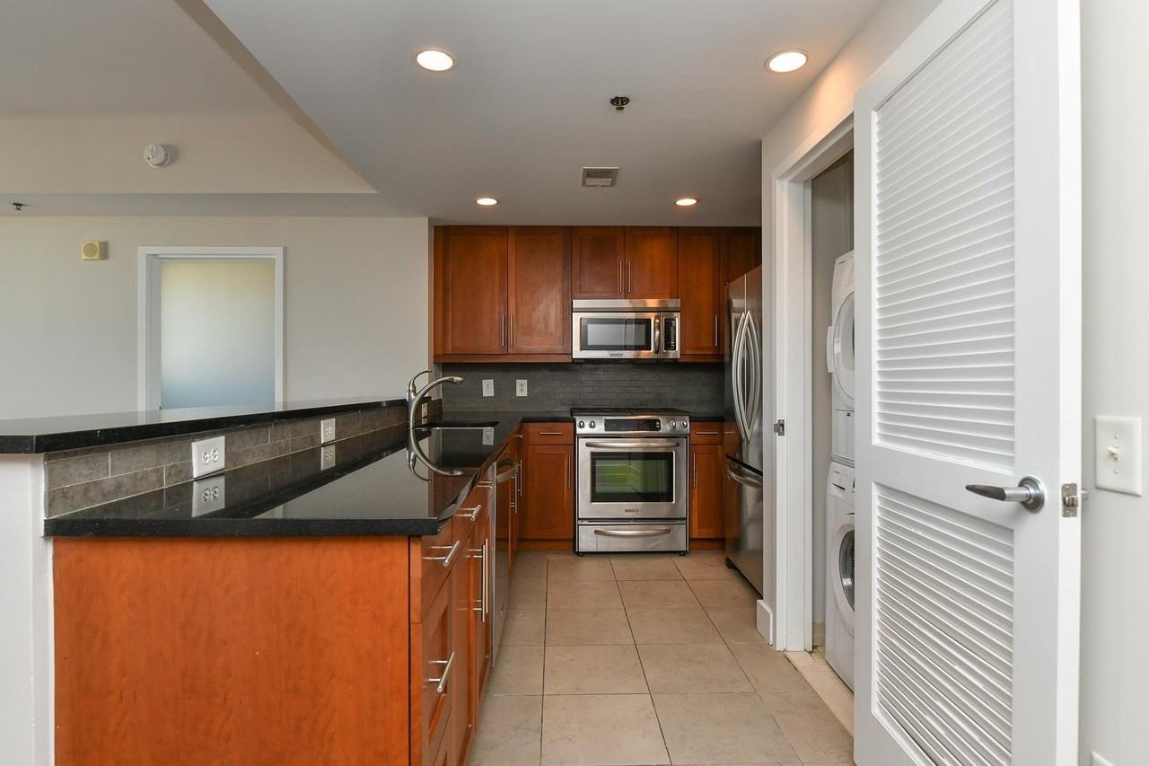 800 Jackson St #607 - Photo 6 of 29