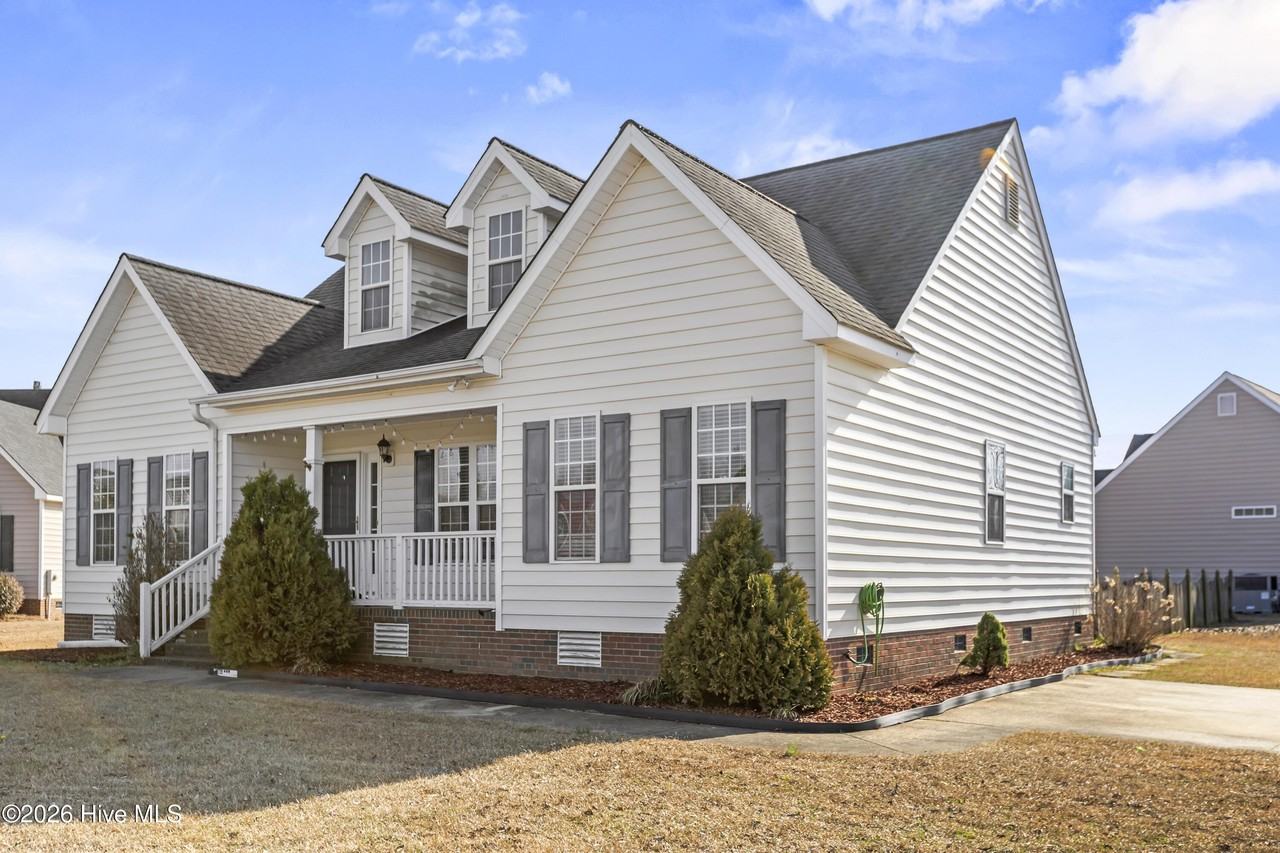 726 Addington Dr - Photo 2 of 27