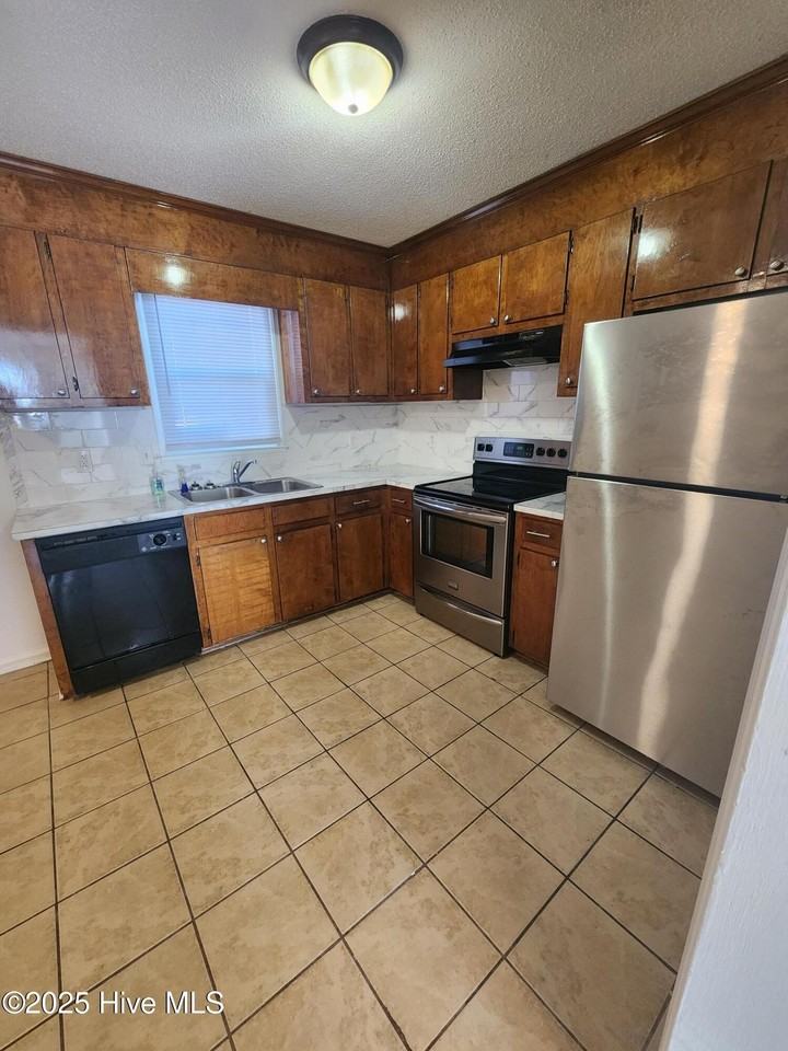 102 Shiloh Dr Unit B - Photo 6 of 21