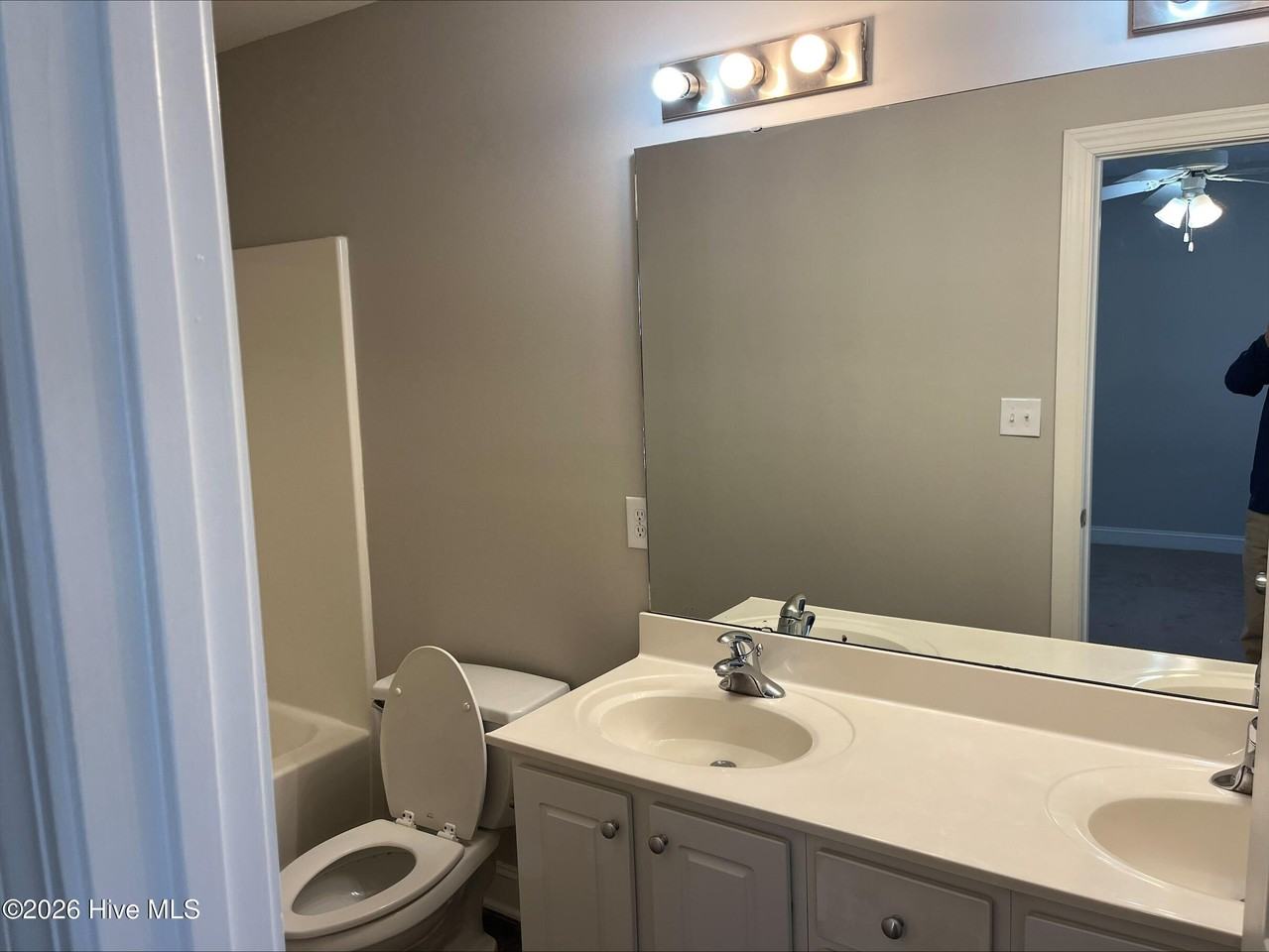 4133 Brook Creek Ln Unit A - Photo 7 of 12