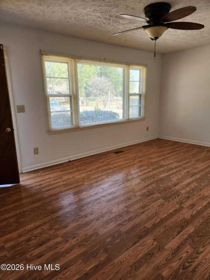 203 6th St - Photo 2 of 15