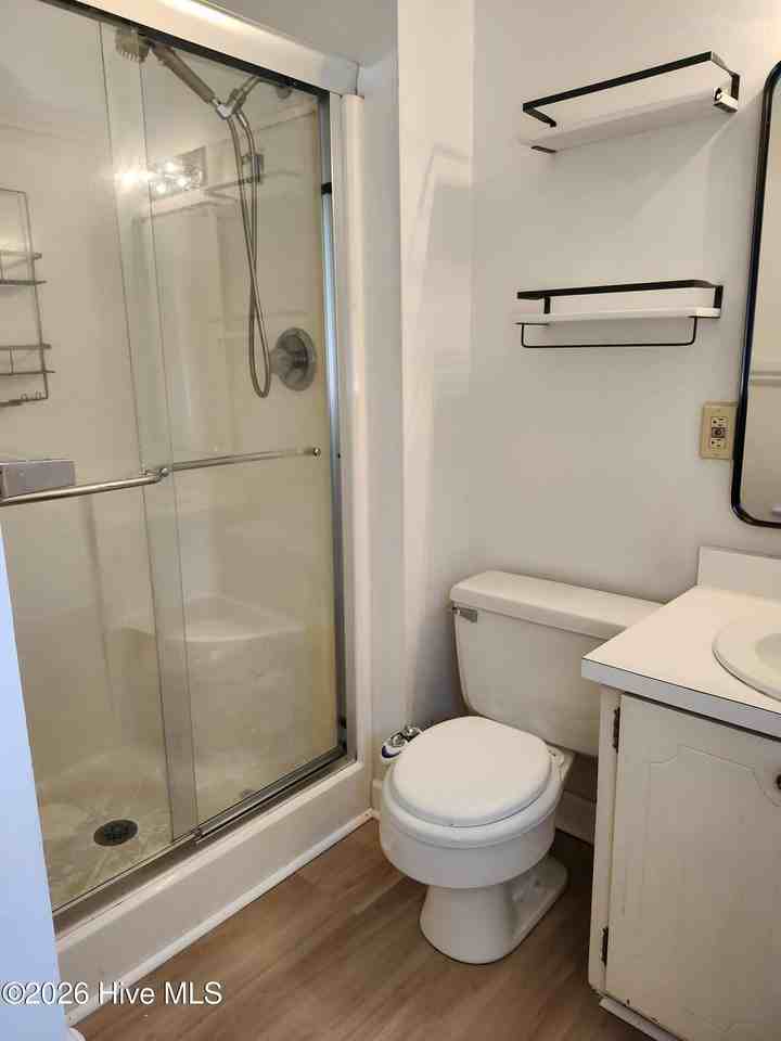 203 6th St - Photo 7 of 15