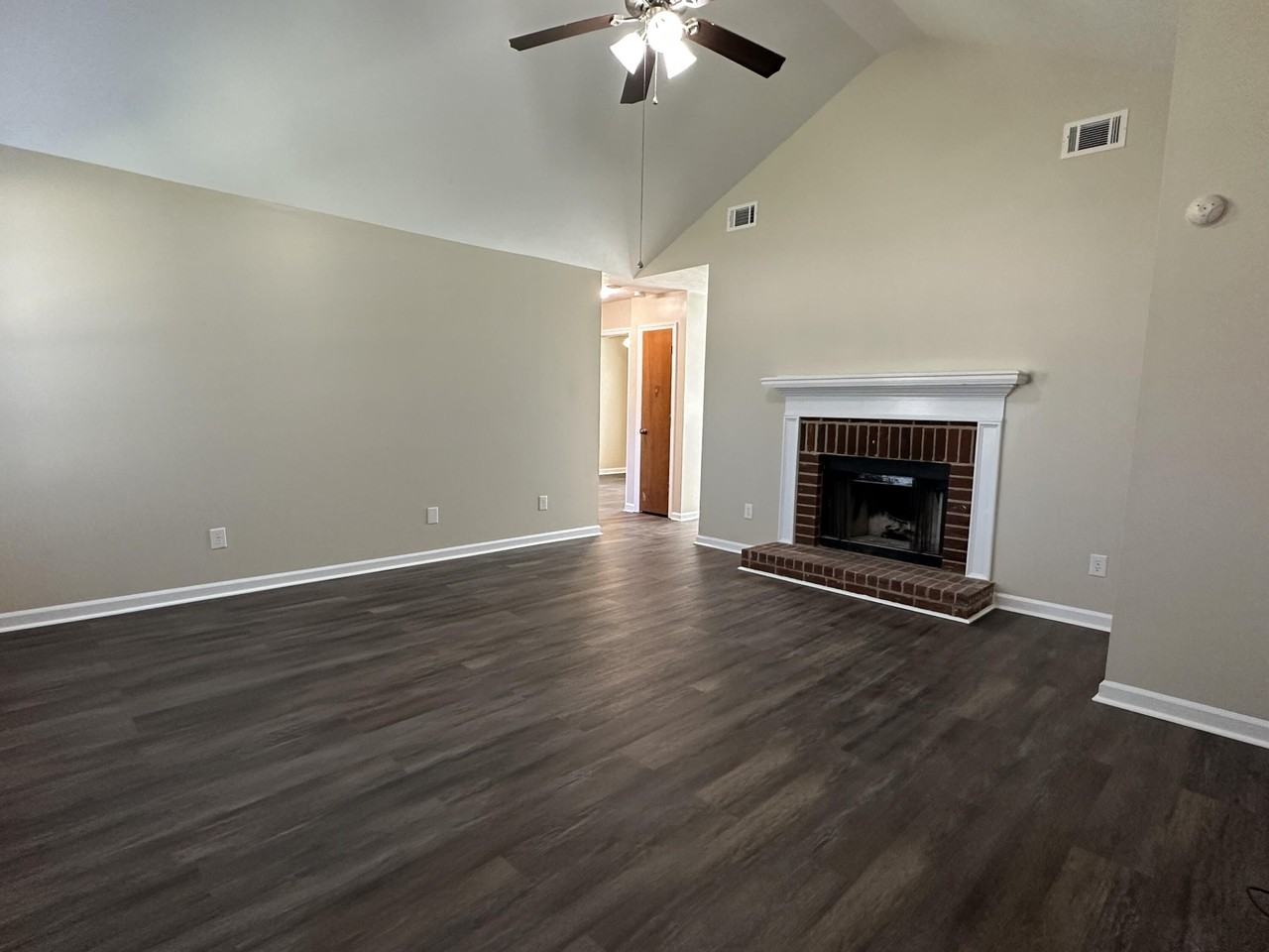 3520 Stafford St - Photo 4 of 27